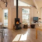 4 Star Holiday Home In Knebel * Ёрбю