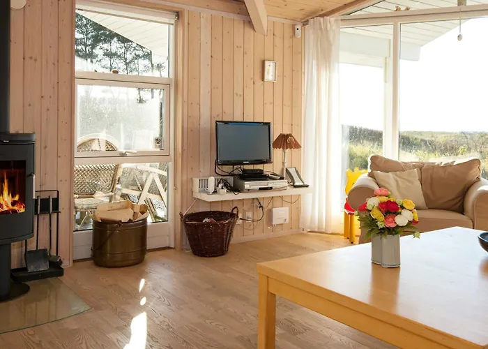 Seaside Escape In Helgenaes - By Traum